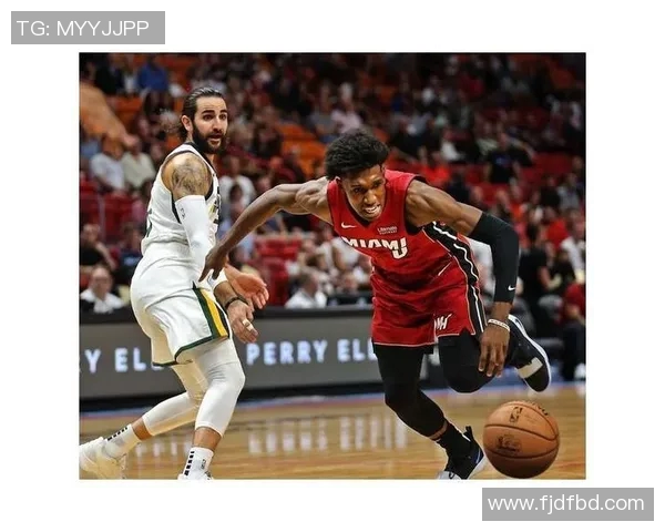 勇士逆转猛龙再创辉煌展现团队精神与顽强斗志的精彩对决