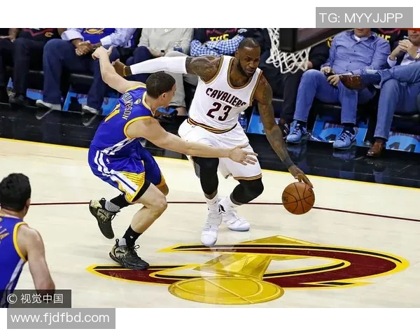 广东体育勇士对决骑士NBA赛场激情碰撞引发热血对抗